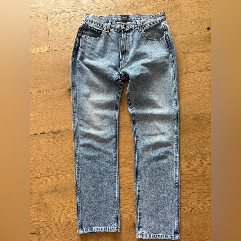 Fabulous KHAITE almost new jeans. Style Kyle size 26. Great wash.